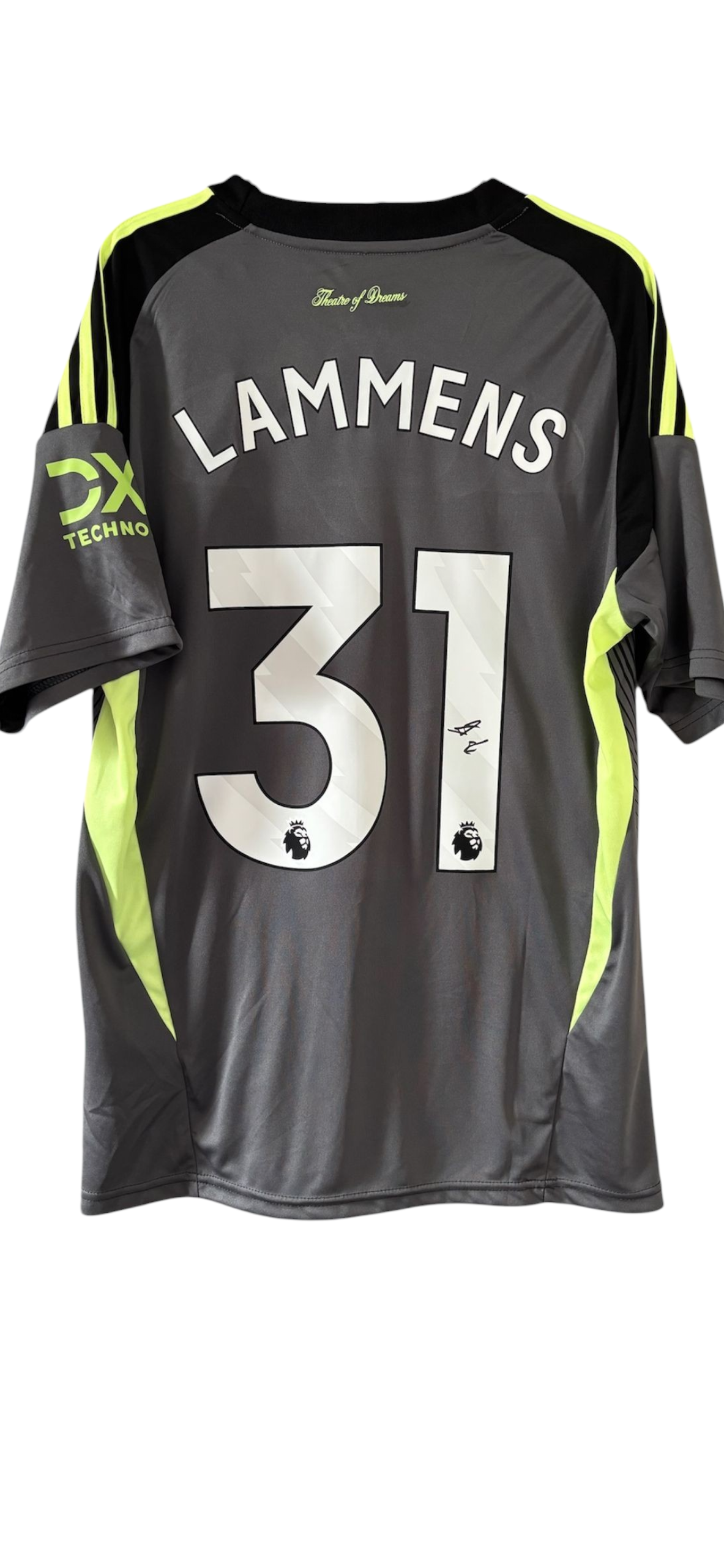 Senne Lammens signed Manchester united shirt