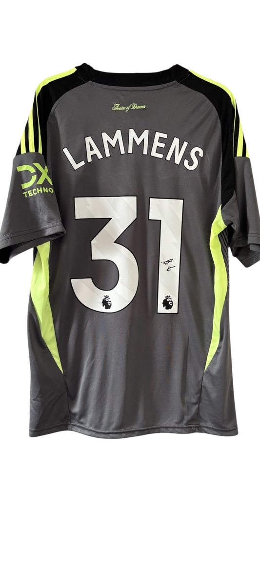 Senne Lammens signed Manchester united shirt