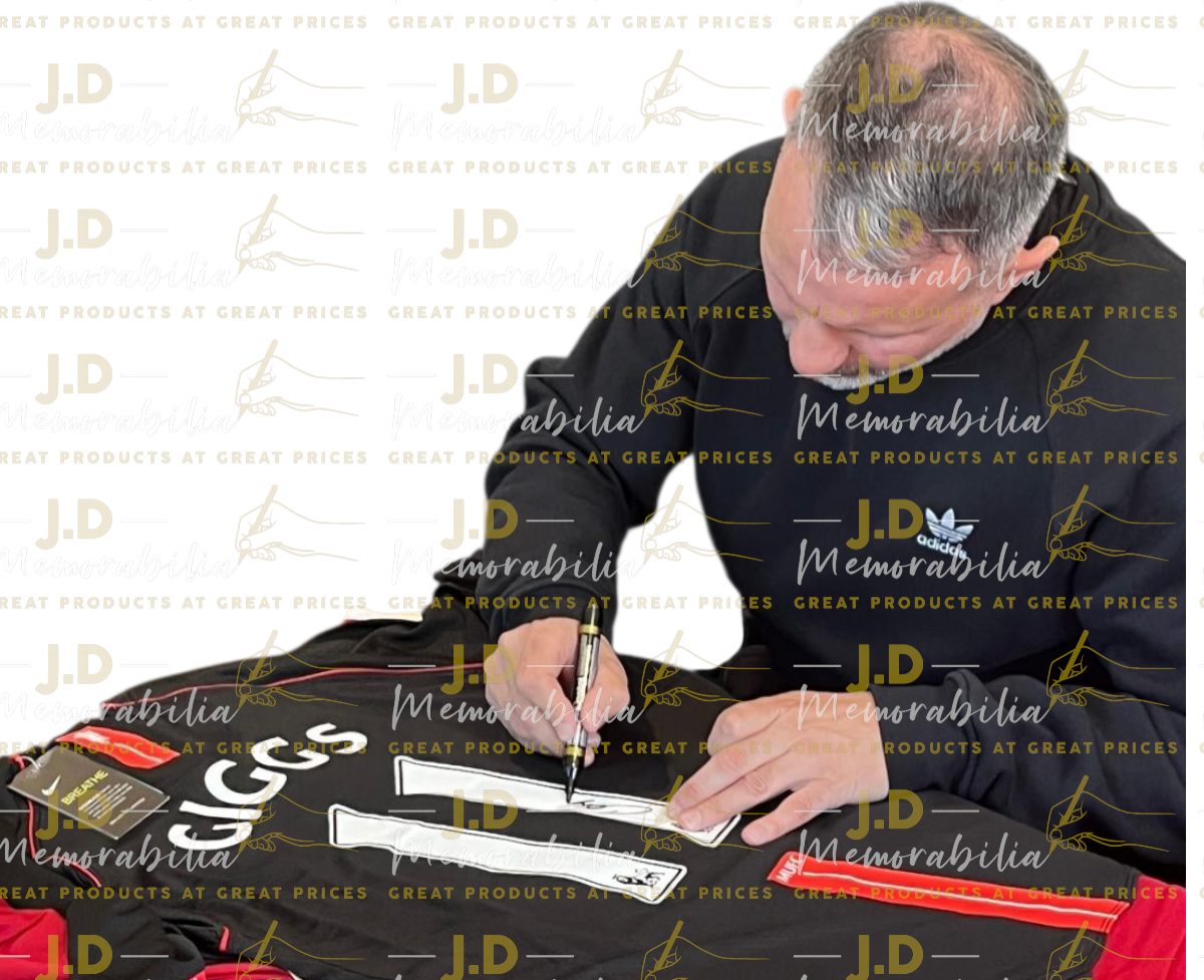 Ryan Giggs signed Manchester united shirt
